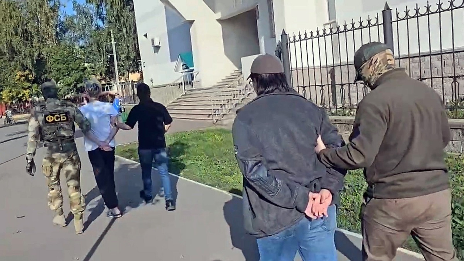 телеграм-канал Екатерины МИЗУЛИНОЙ Молодые люди часто не понимают, что за противоправные действия придется отвечать по всей строгости закона.