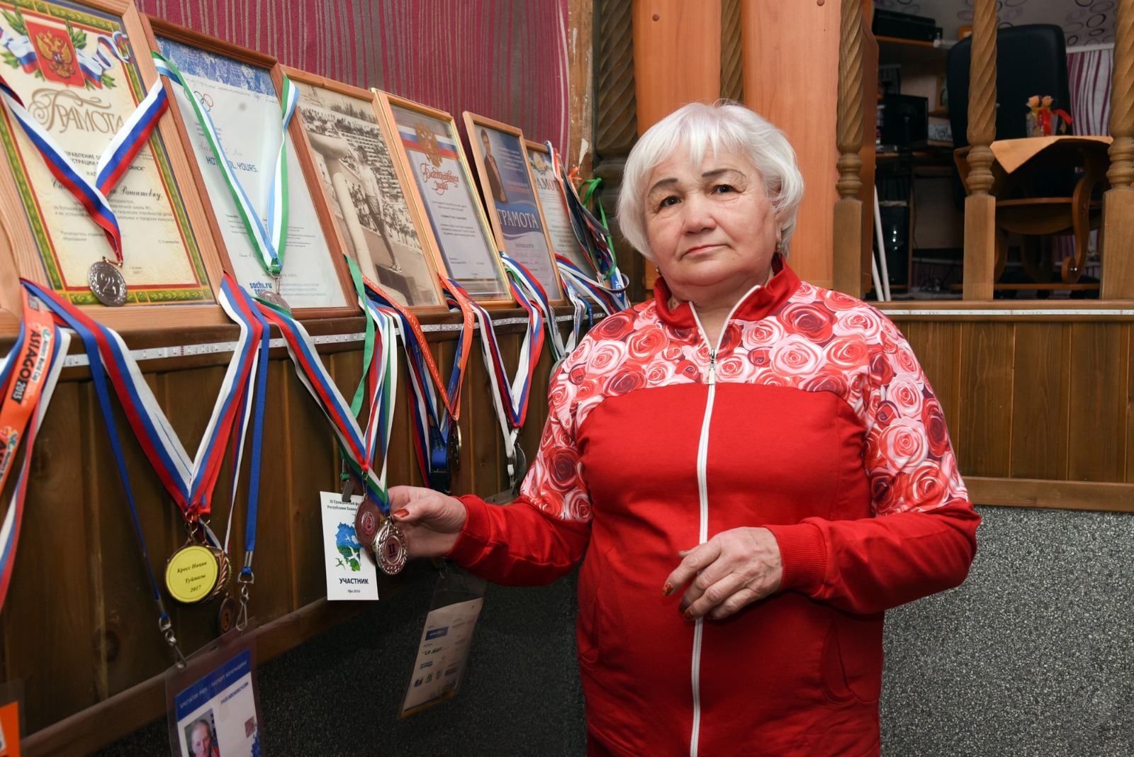 Зиля АБДУЛЛИНА  Рузида Ахтямова сама не унывает и другим не дает.