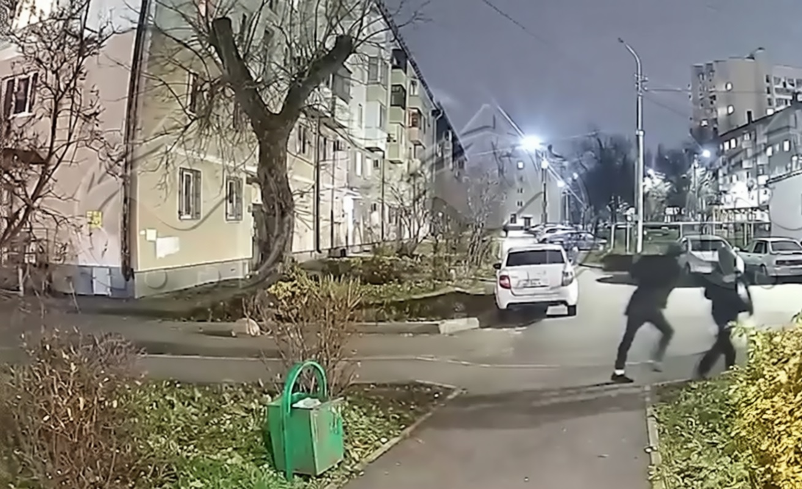 В Уфе на женщину напал грабитель