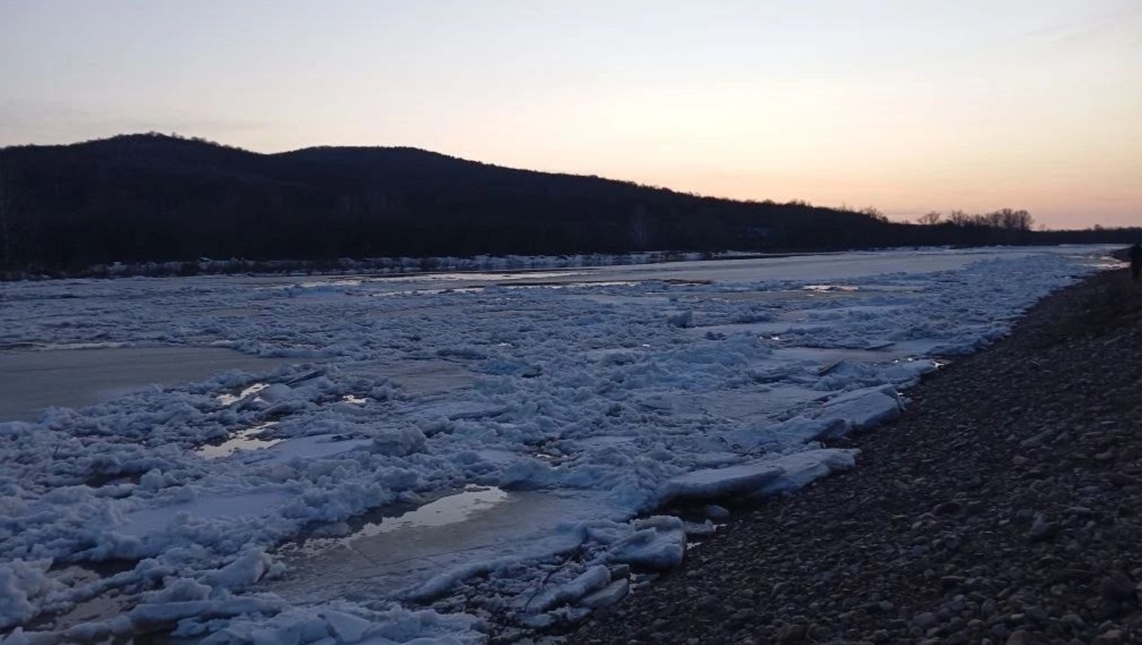 На реке Инзер в Башкирии начался ледоход