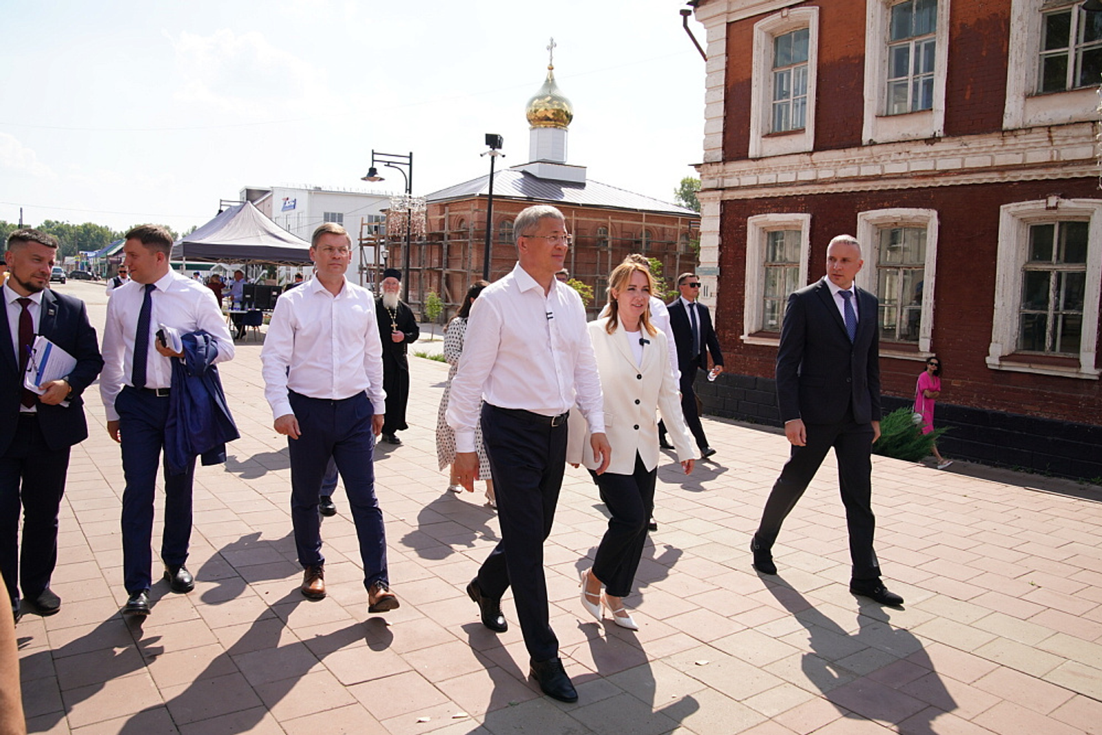 Глава Башкирии Радий Хабиров ознакомился с благоустройством Благовещенска