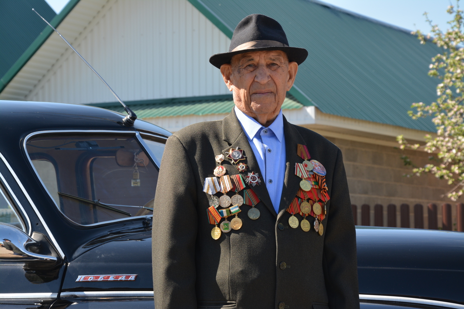 В Башкирии в Аургазинском районе отметили 100-летие ветерана
