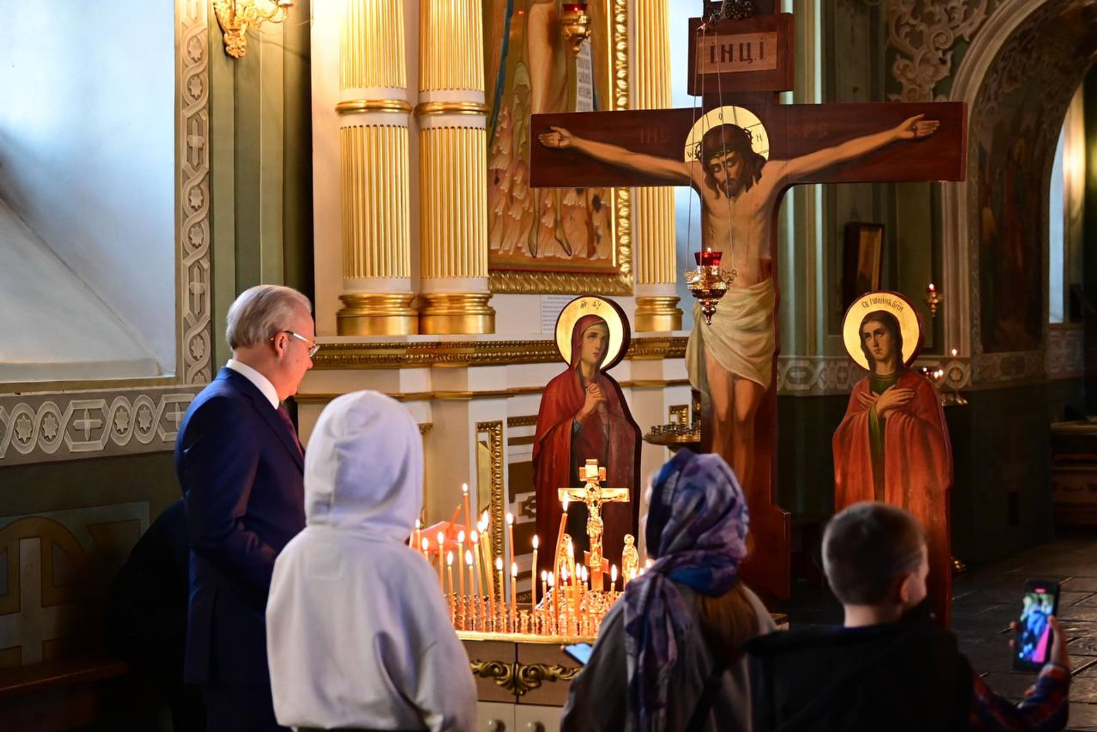 Андрей Назаров поздравил жителей Башкирии с праздником Святой Троицы