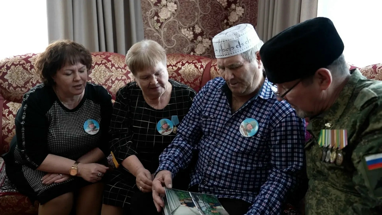 Радий Хабиров назвал претендентов на получение российской премии «Служение»