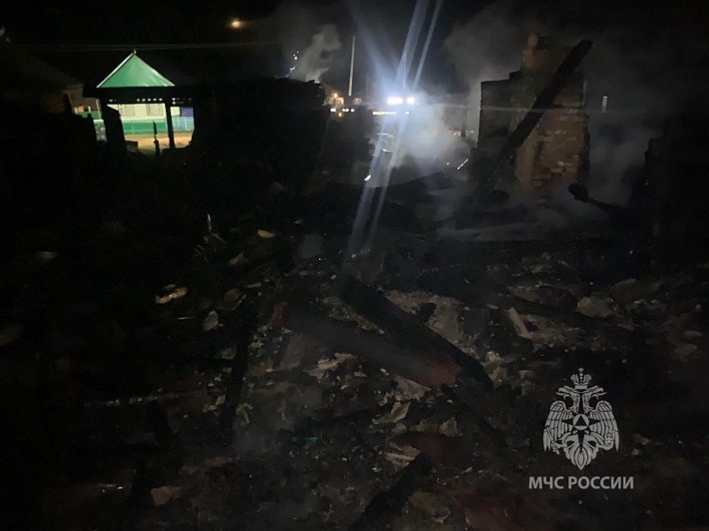 В Башкирии в двух пожарах погибли двое мужчин