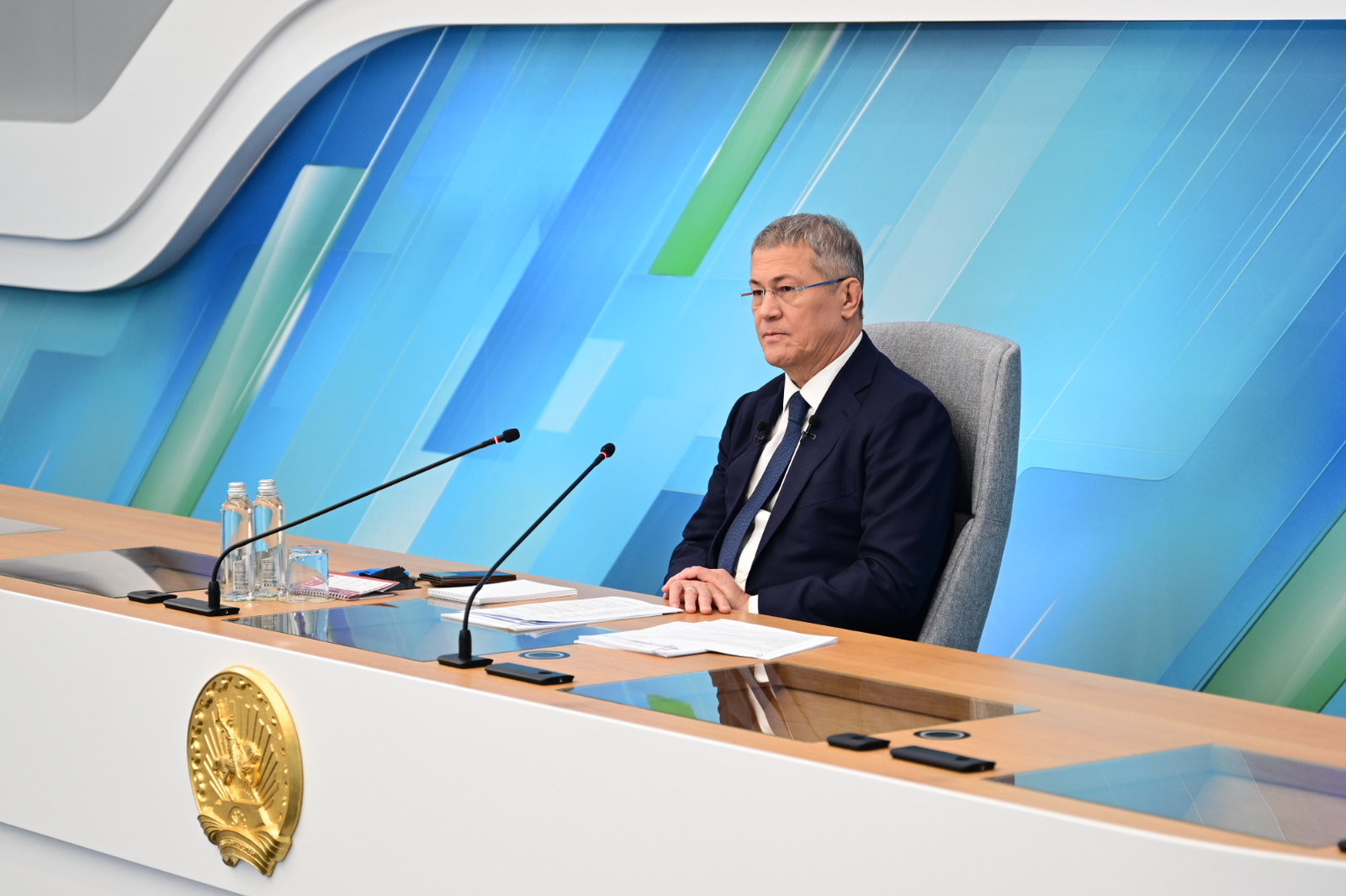 Депутаты Башкирии используют Прямую линию с Радием Хабировым в своей работе