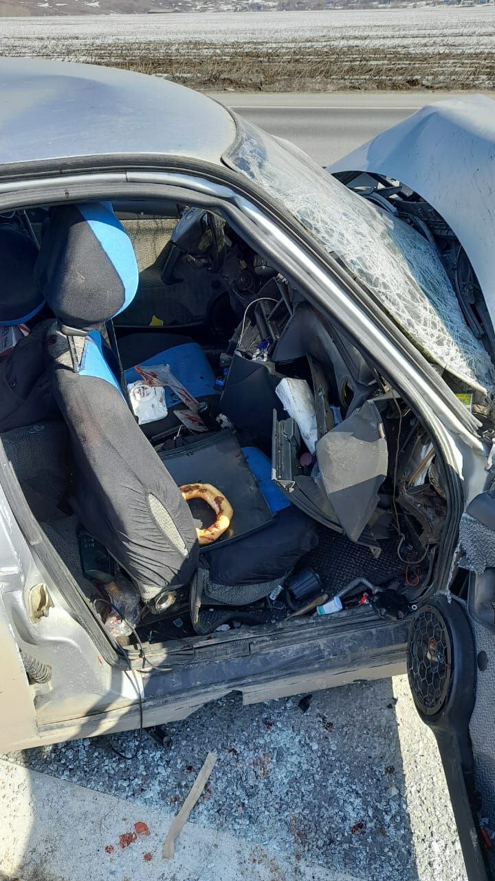 Водитель «двенадцатой», влетевшей в «Камаз» на трассе Уфа-Оренбург, уснул за рулем