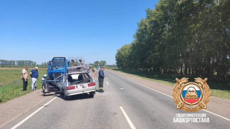 В Башкирии пассажирка отечественной легковушки погибла в ДТП