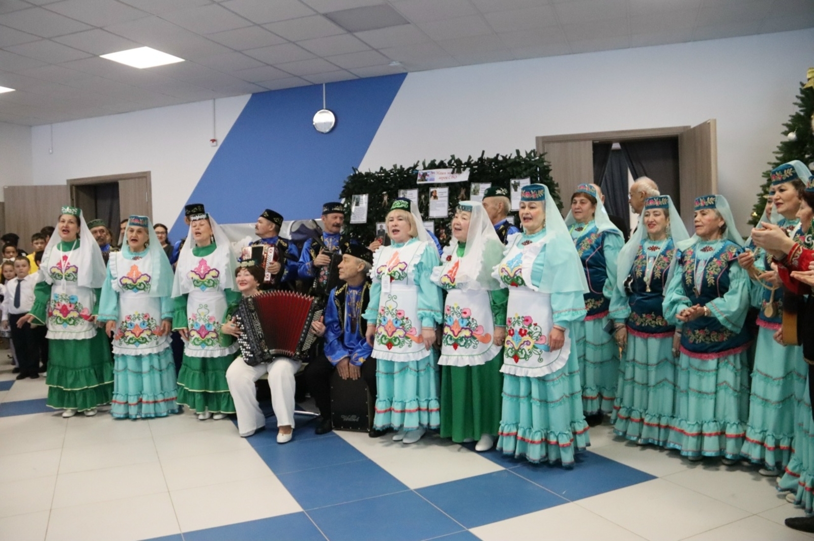 В Мечетлинском районе в новом сельском Доме культуры прошёл первый концерт