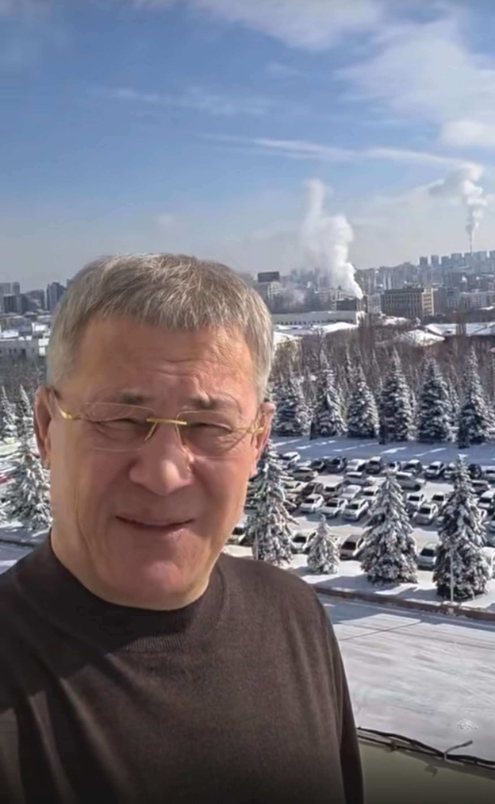 Скриншот видео Р. Хабирова.