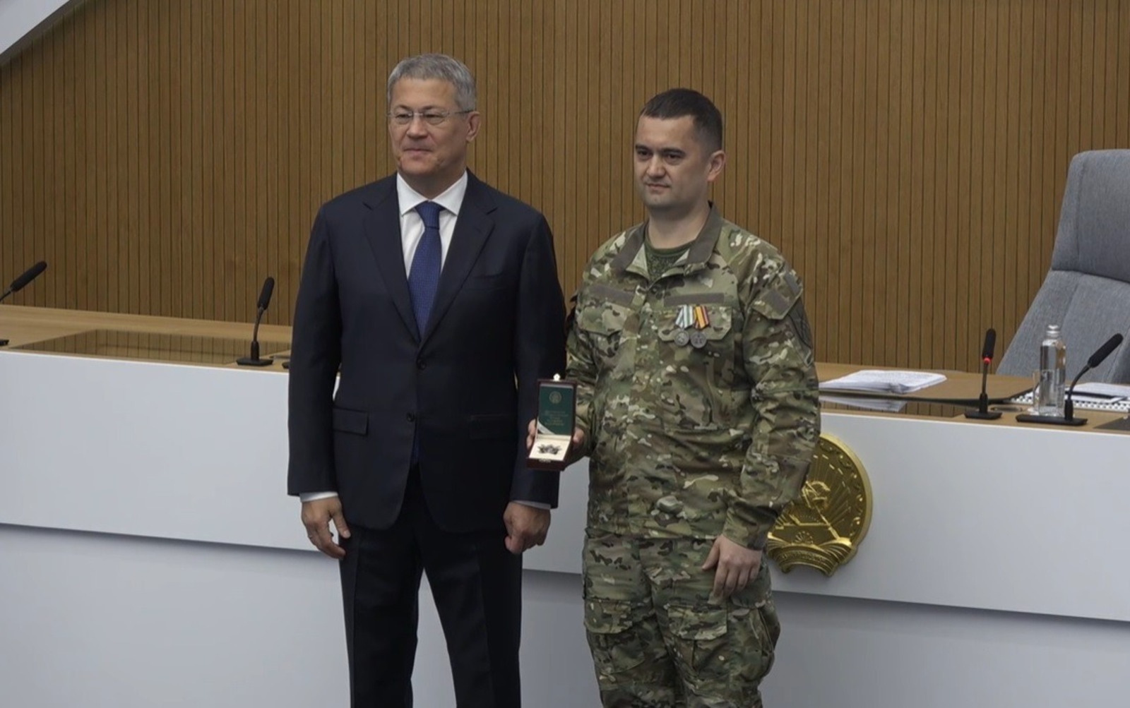 Радий Хабиров наградил военнослужащих орденами и медалью генерала Шаймуратова