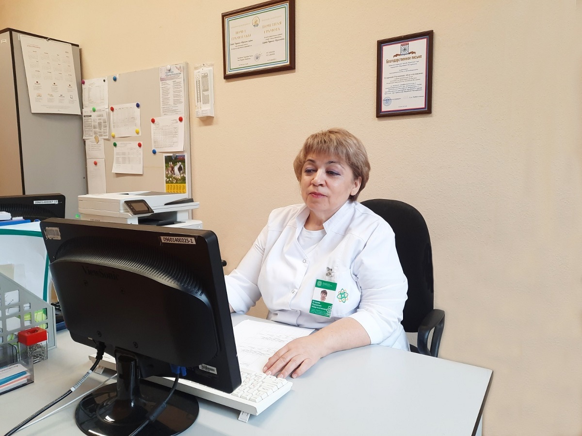 Старшая медсестра РКБ в Уфе рассказала о работе в пандемию COVID-19 и добровольцем в ЛНР