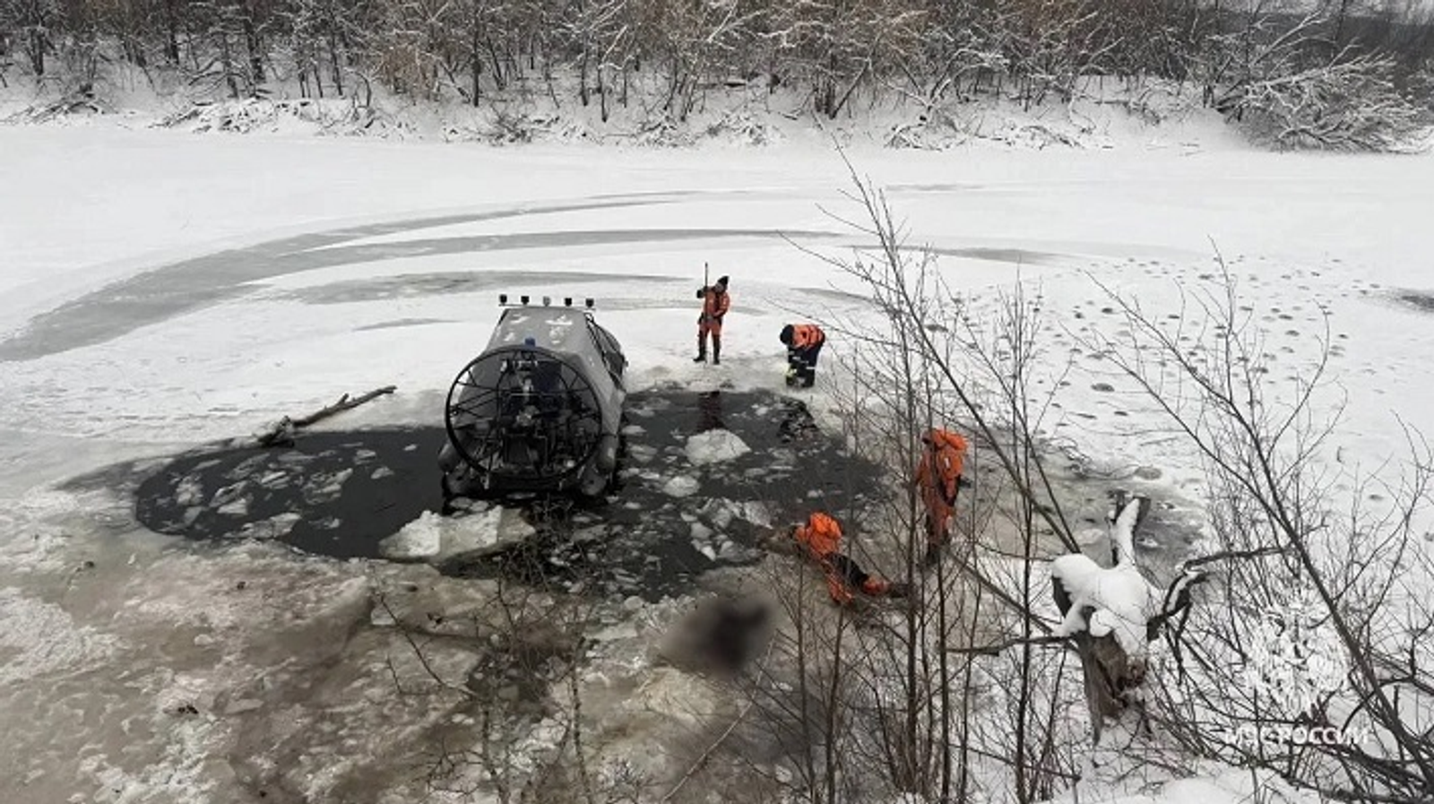 В Башкирии водолазы подняли со дна озера больше 350 овец