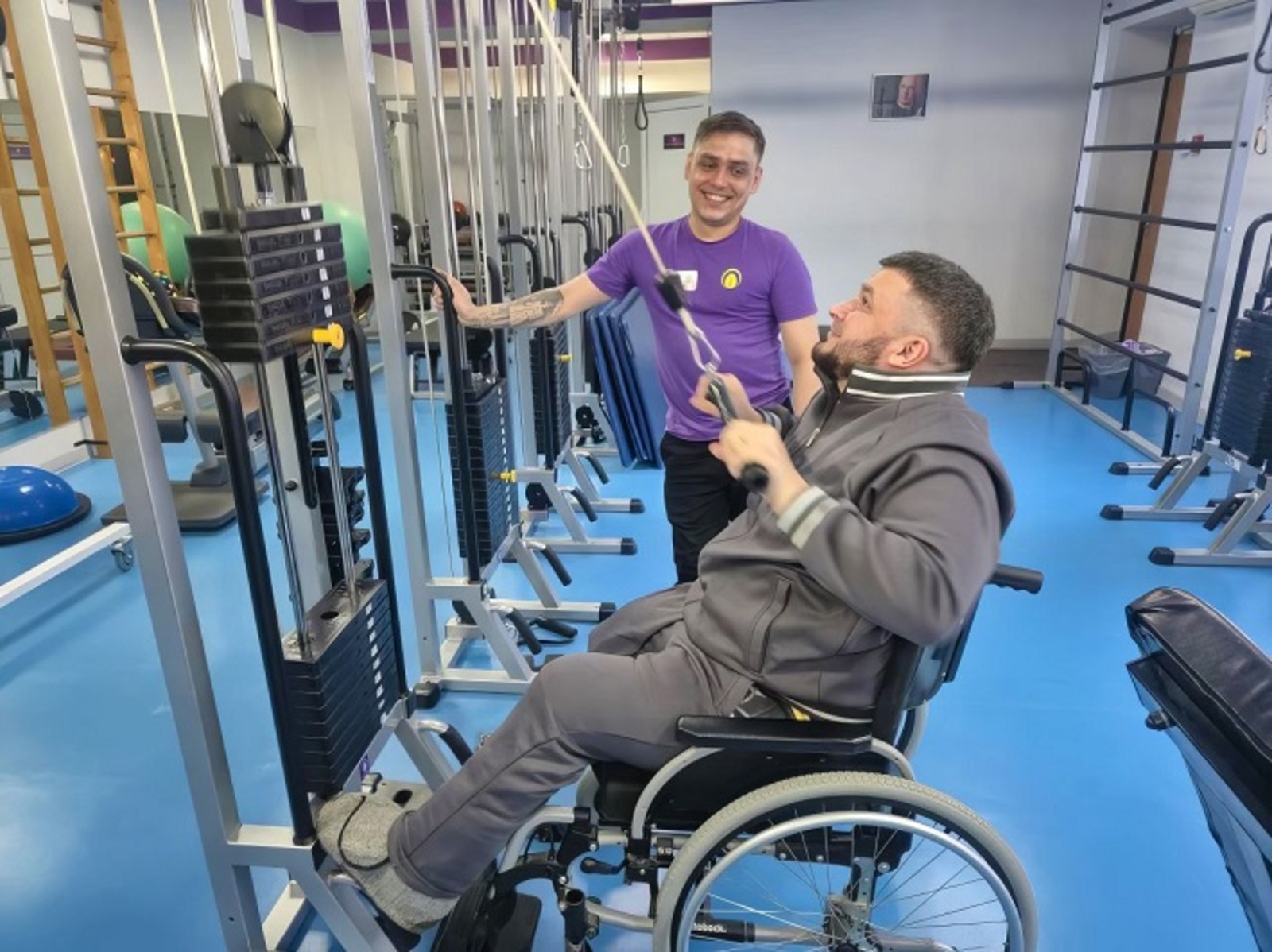 В Уфе заново учат ходить ветерана СВО с тяжёлой инвалидностью