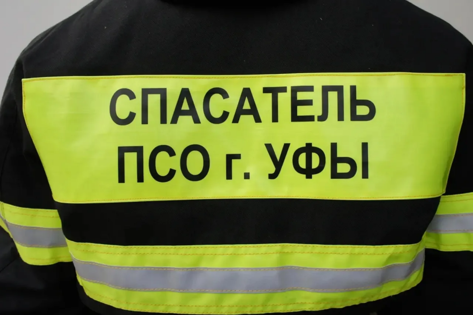 В Уфе мужчина застрял между стеной и трубой батареи