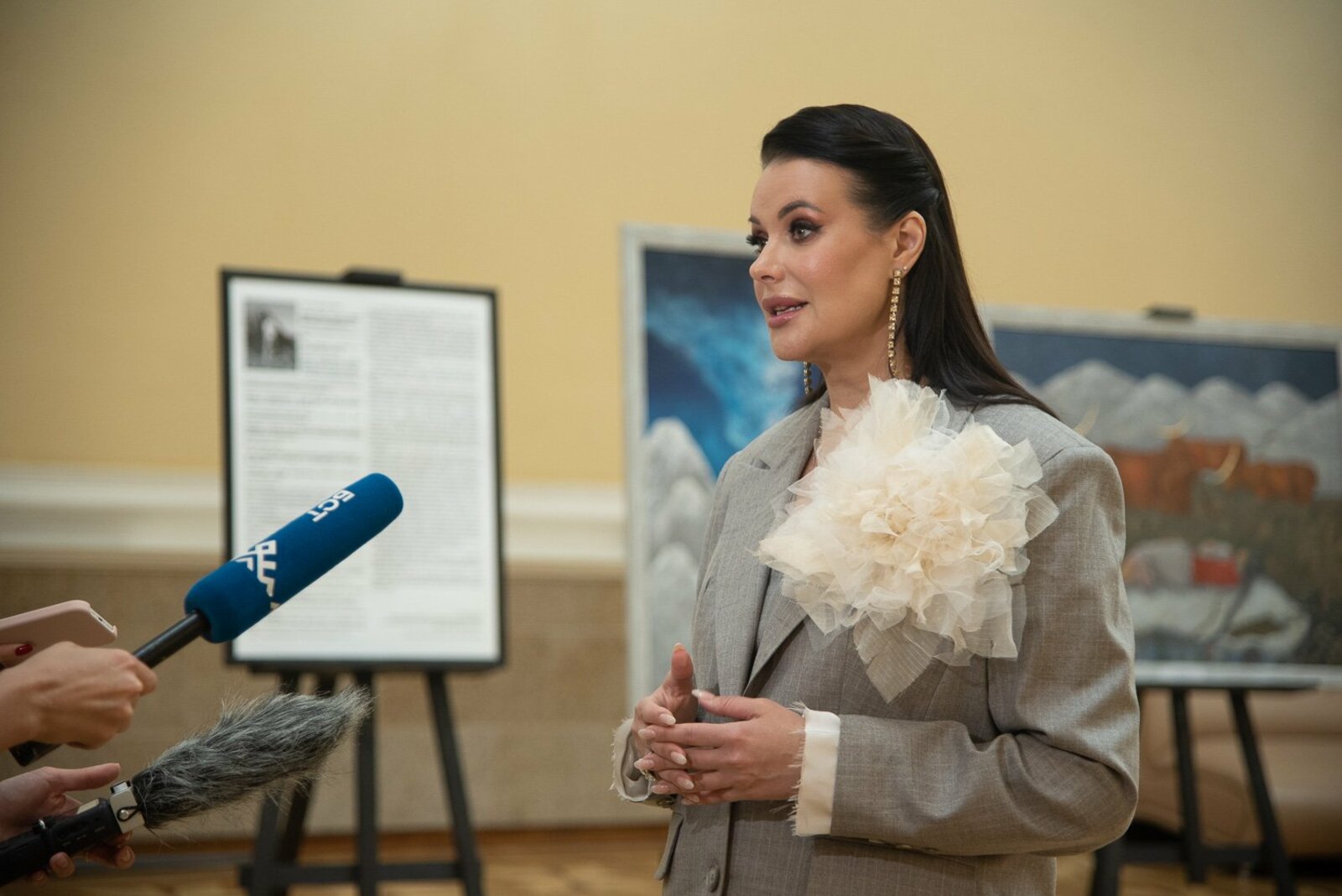 «Мисс Вселенная» Оксана Фёдорова провела в Уфе съёмки программы о Шаляпине