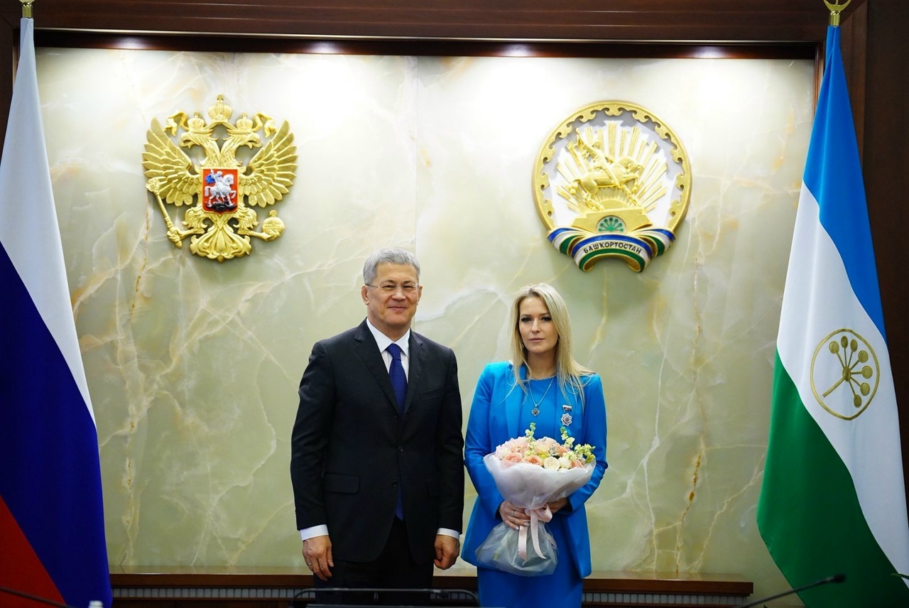 Радий Хабиров обсудил с Яной Лантратовой эффективность НКО