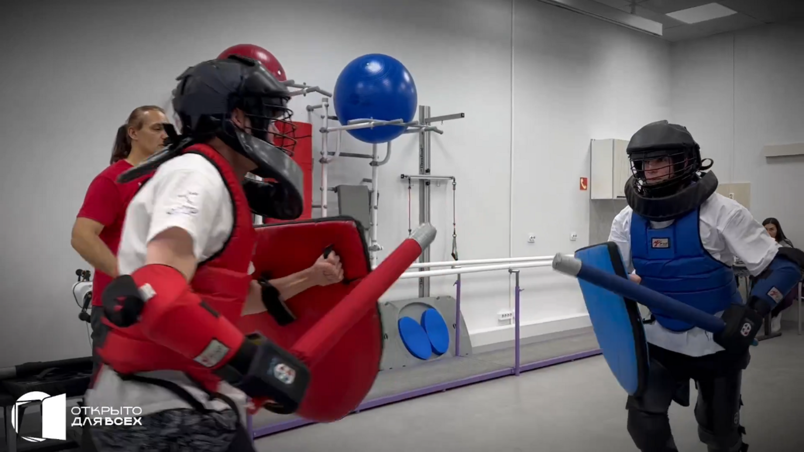 В Уфе для людей с особенностями здоровья провели мечевой бой