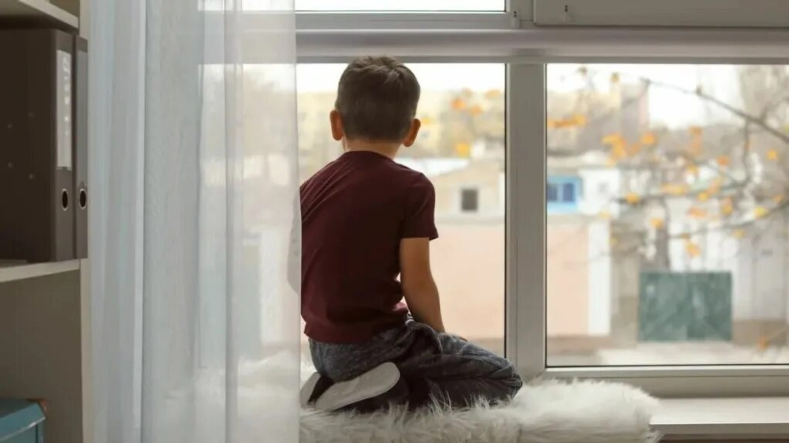 В Уфимском районе из окна второго этажа упал ребёнок