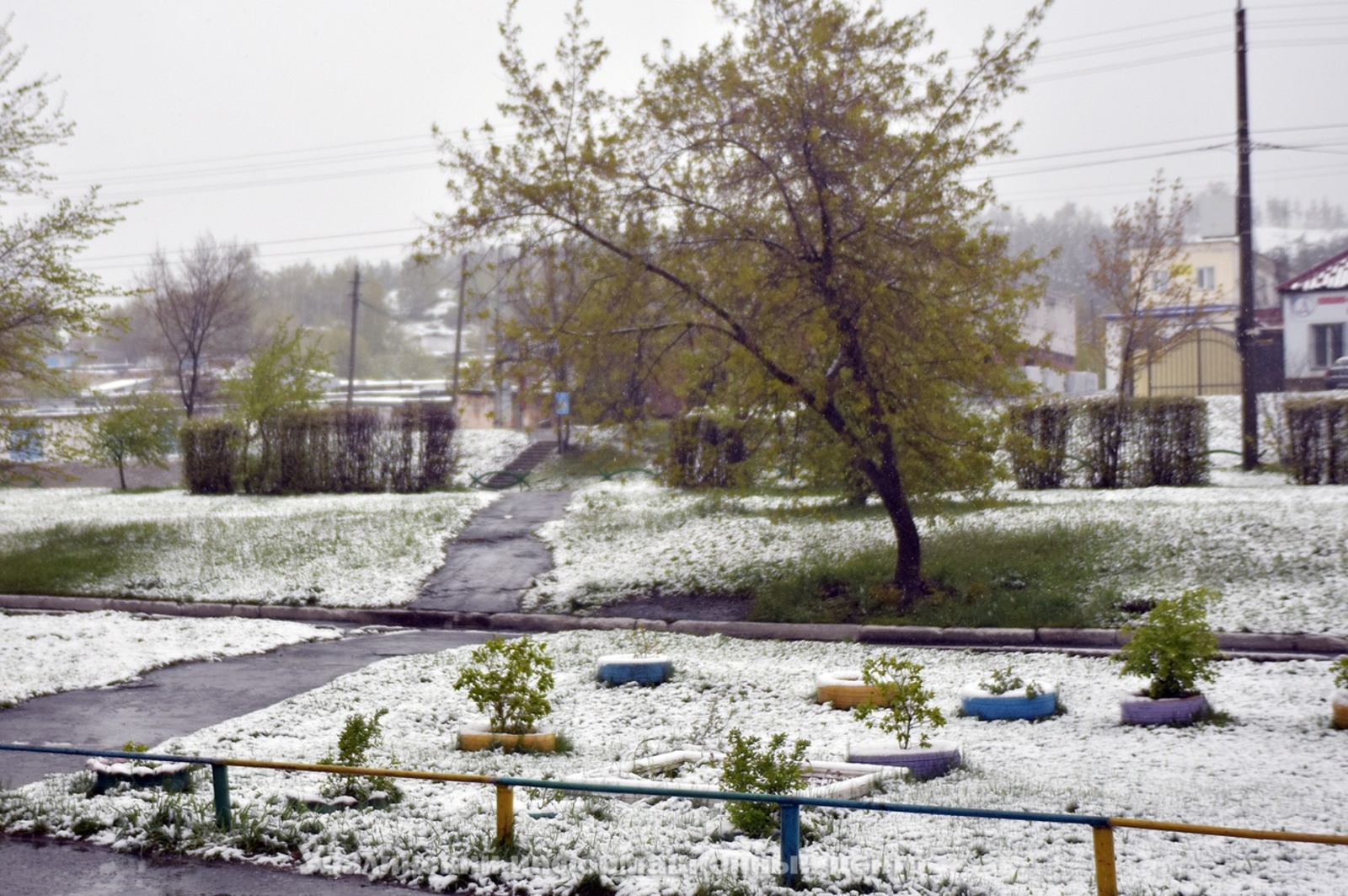 Погода на завтра в учалах. Снег в Башкирии 21.05.2022. Теплый снег. Снег в мае. Снег в Учалах.