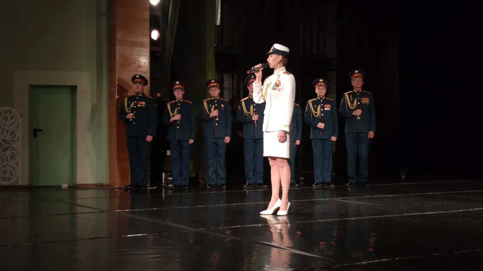 Ансамбль песни и пляски Центрального военного округа выступил в Салавате