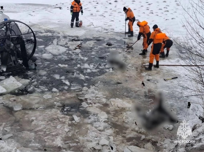 В Башкирии водолазы подняли со дна озера больше 350 овец