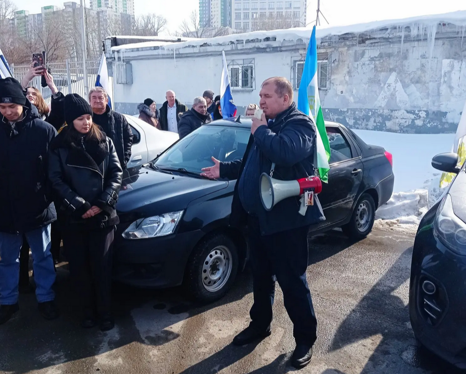 В Уфе прошёл автопробег в честь 12-летия воссоединения Крыма с Россией