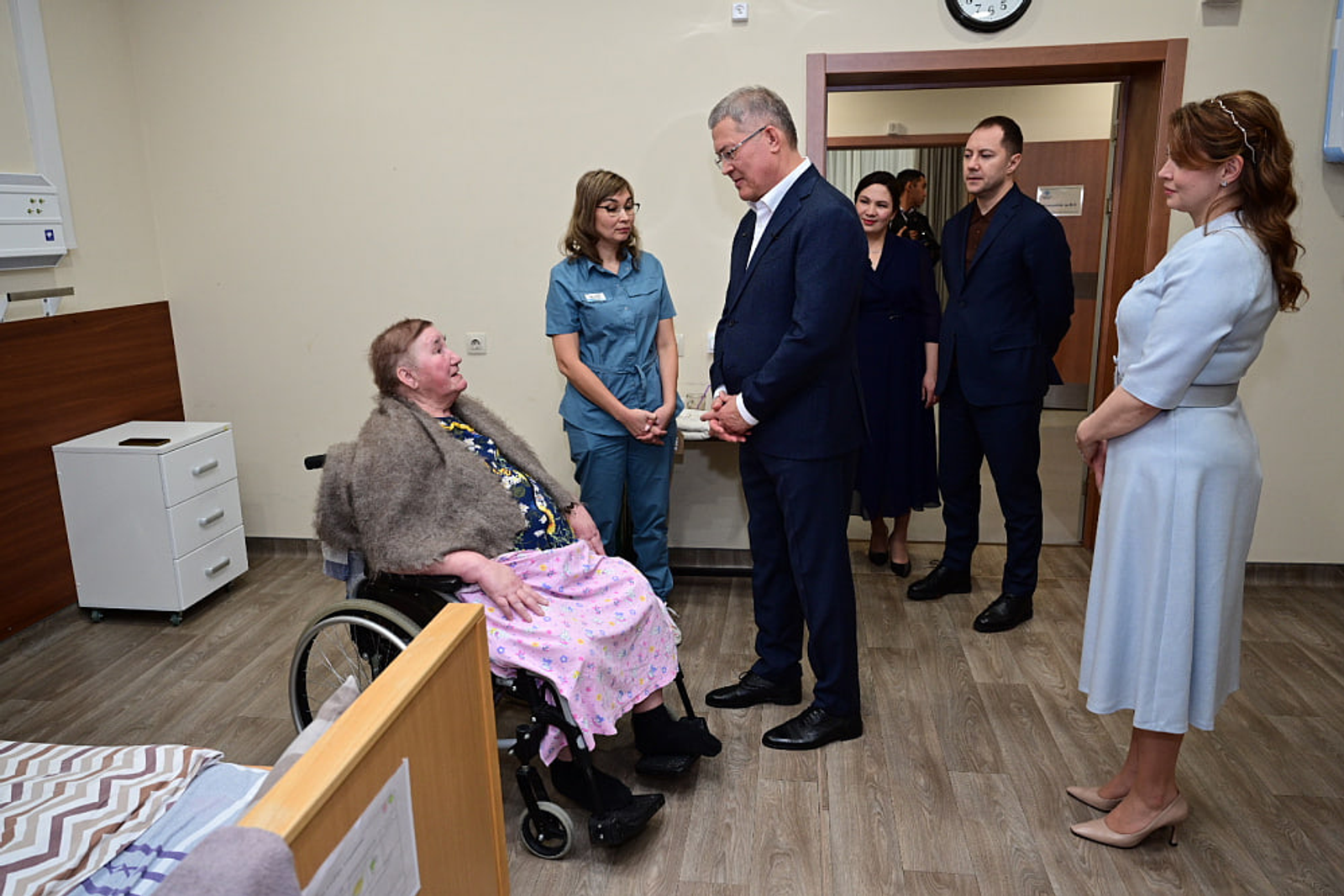 Радий Хабиров с супругой посетил уфимский хоспис