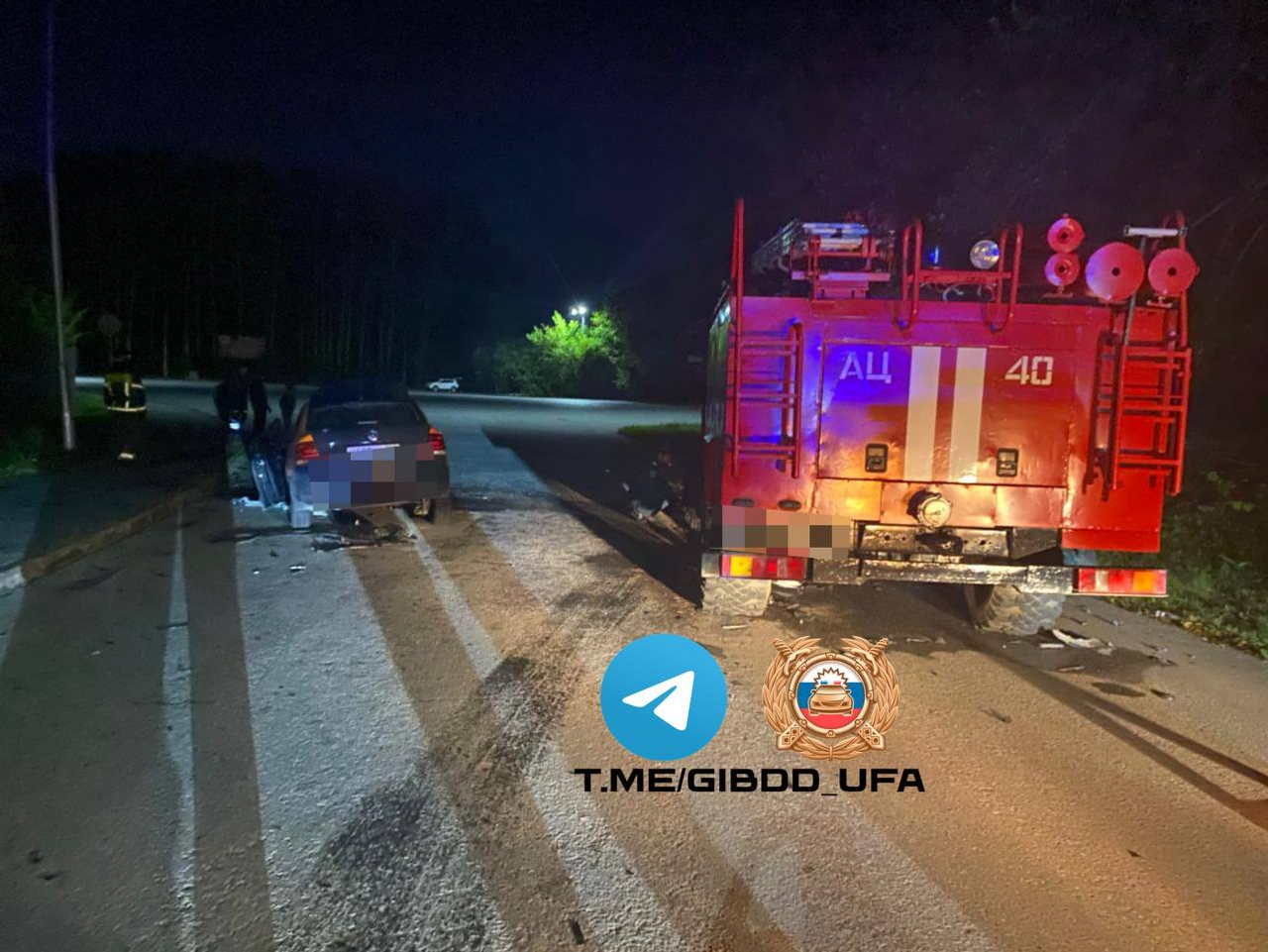 В Уфе девушка за рулём легковушки врезалась в пожарную машину