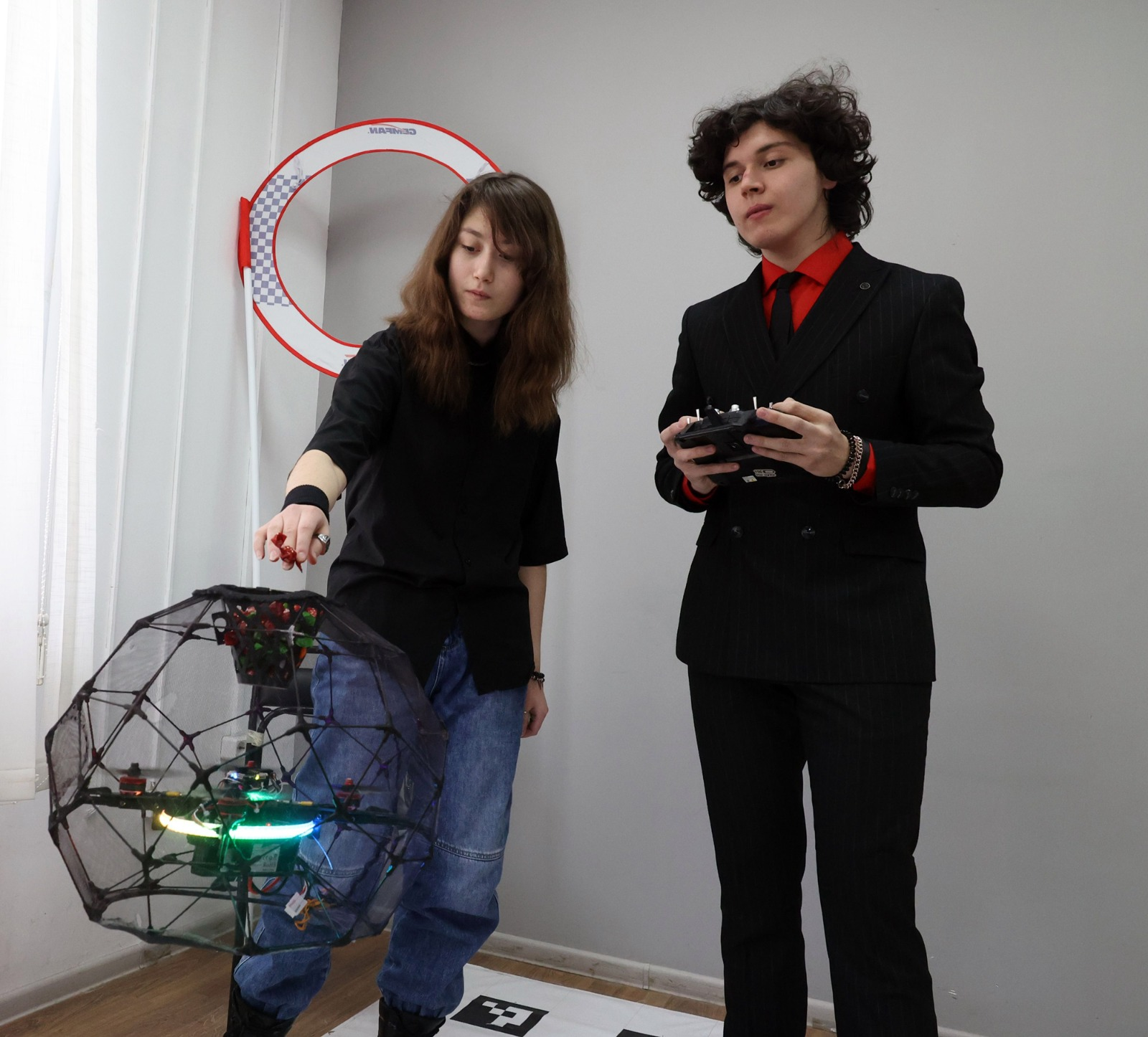 Александр ДАНИЛОВ  Юный инженер мечтает создавать автономные дроны.