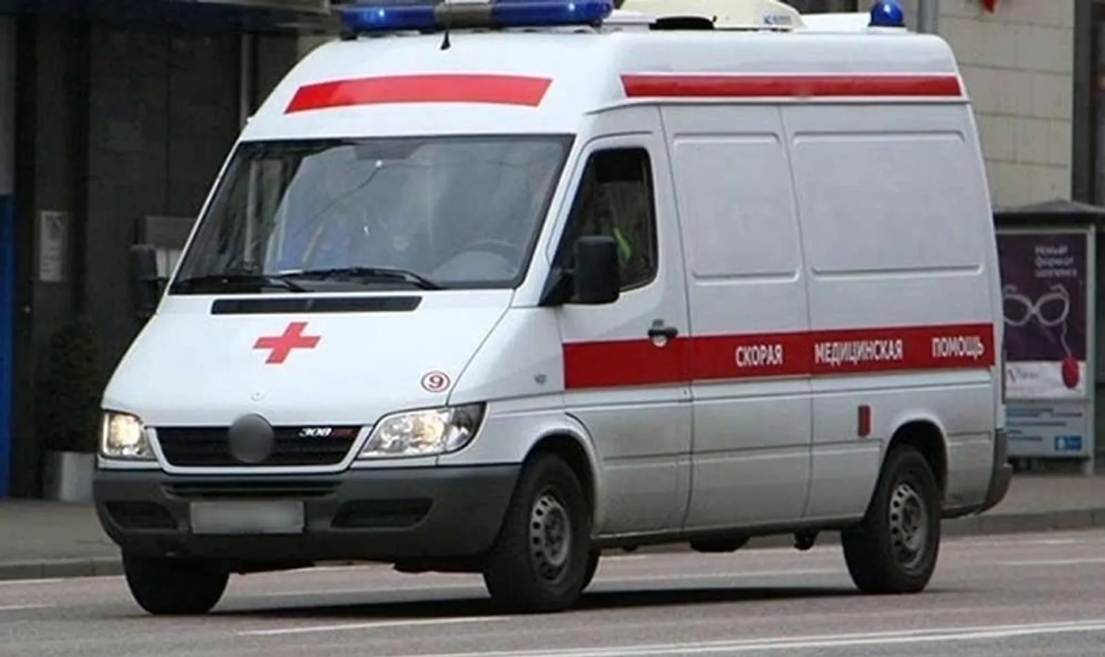 В Башкирии из-под завалов разрушенного взрывом цеха извлекли трёх человек