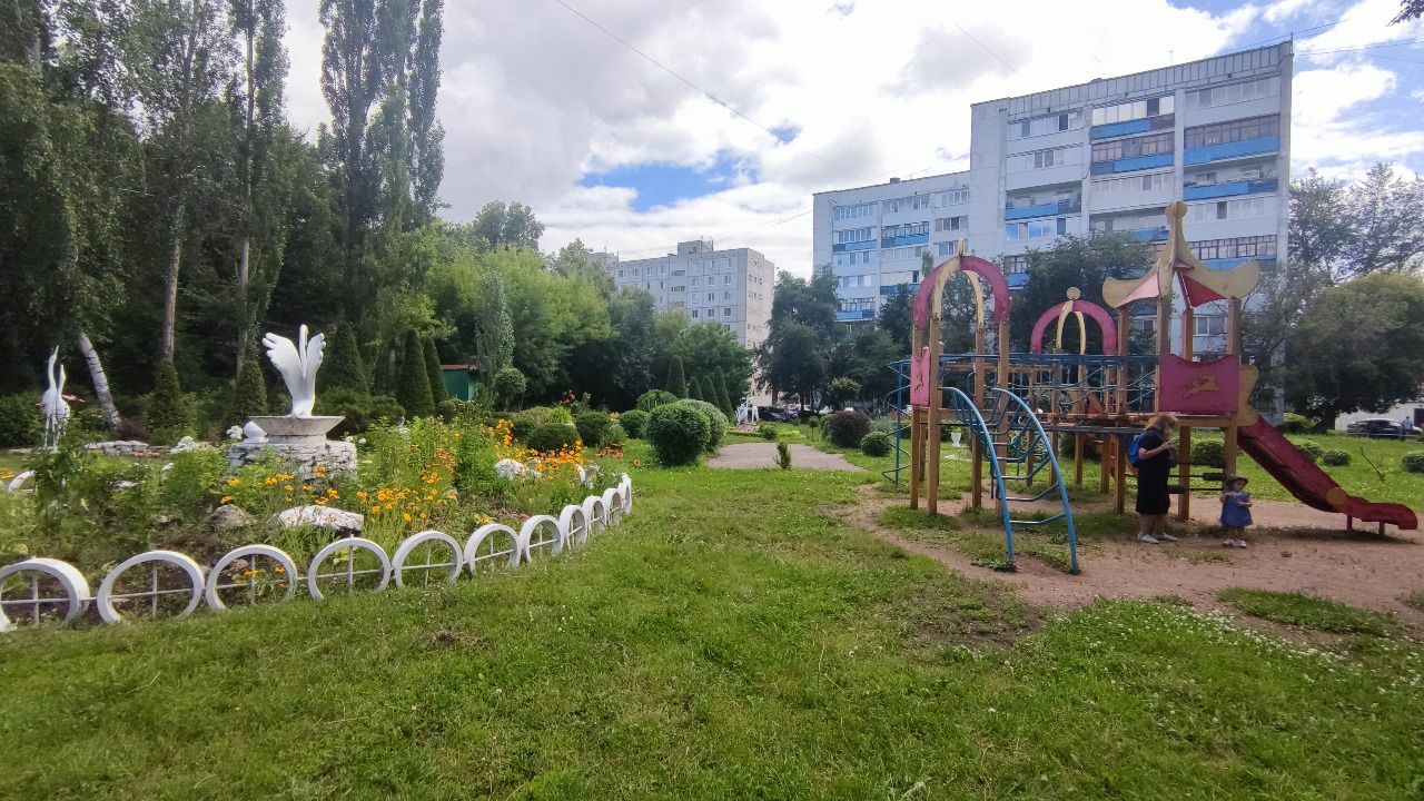 Мэр Уфы предложил включить сад Кочкина в программу «Башкирские дворики»