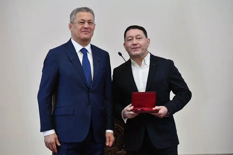Радий Хабиров вручил государственные награды