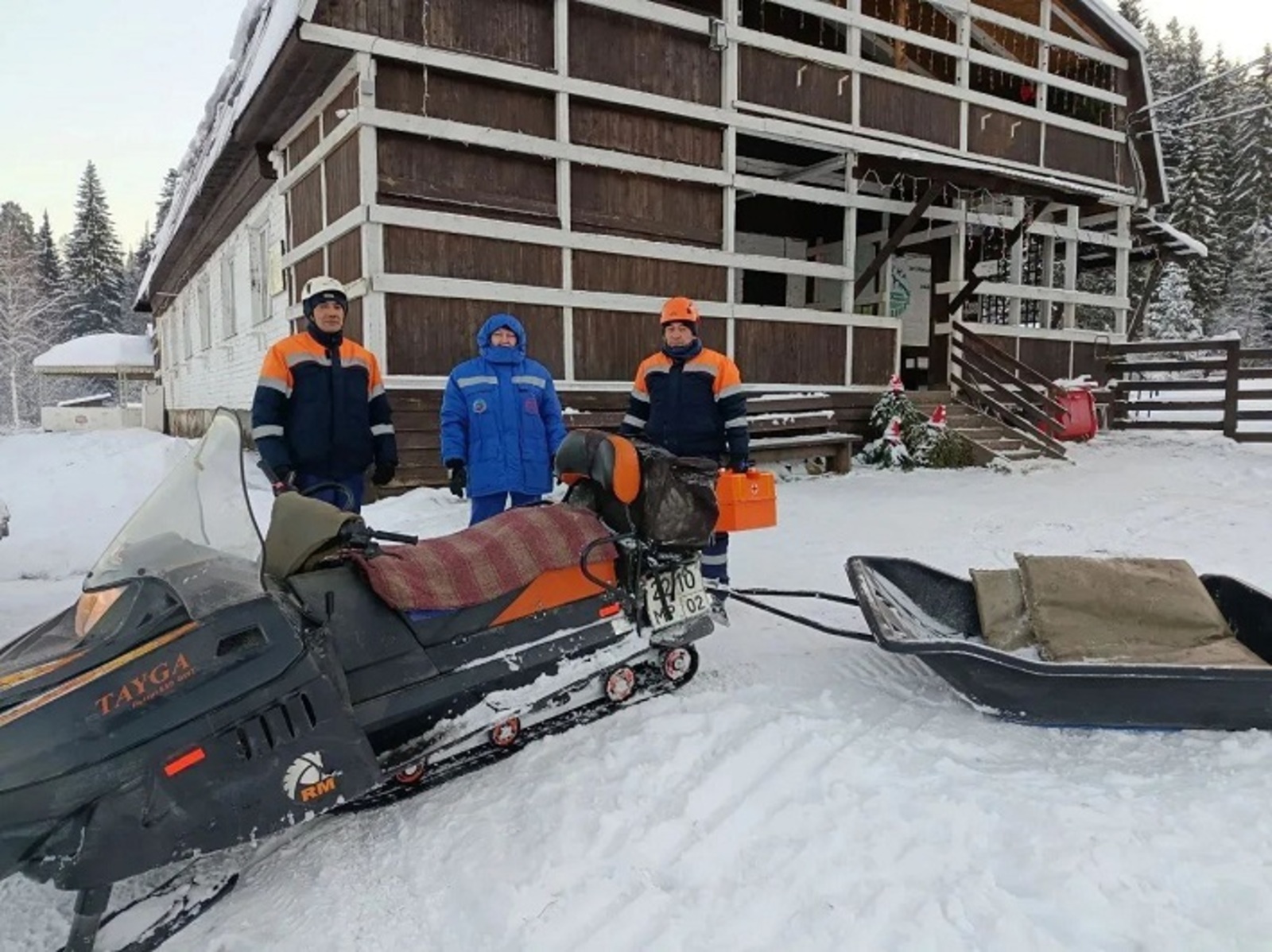 В Башкирии спасатели помогли «скорой» добраться до пациента