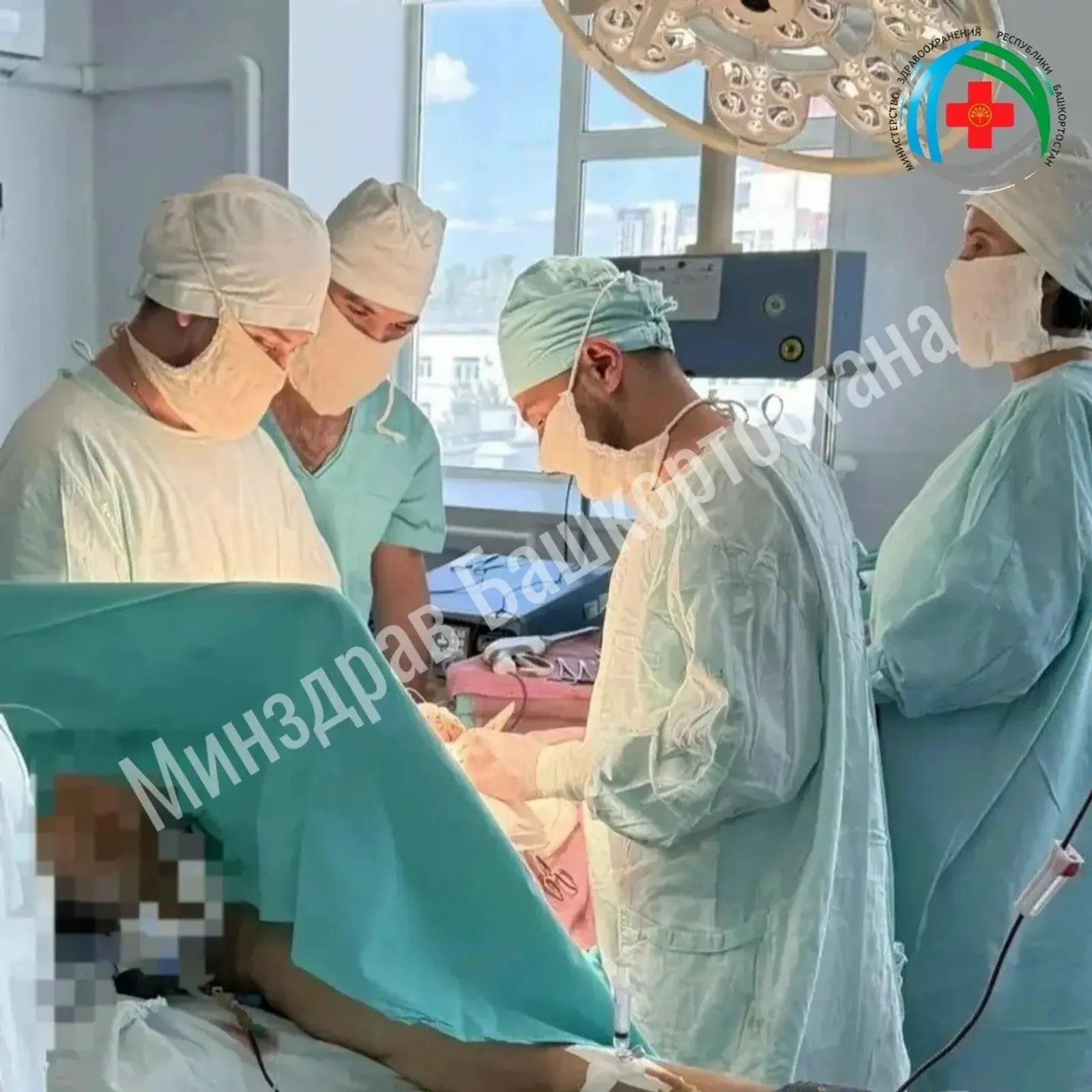 В Уфе спасли пострадавшего на производстве мужчину