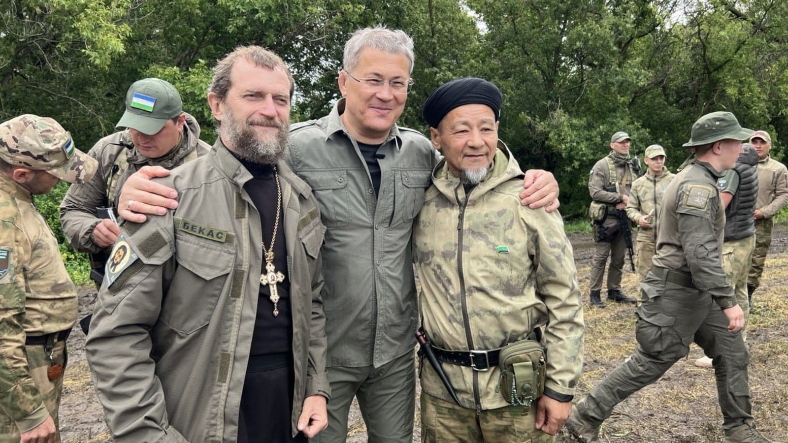 Глава Башкортостана Радий Хабиров встретился со священнослужителями в зоне СВО