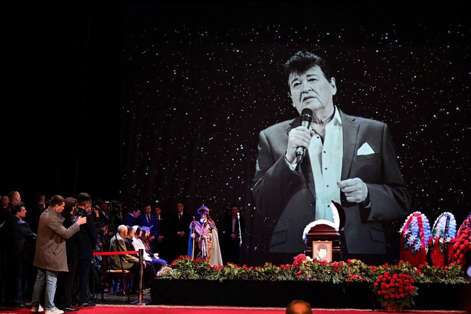 Глава Башкирии принял участие в церемонии прощания с Фиданом Гафаровым