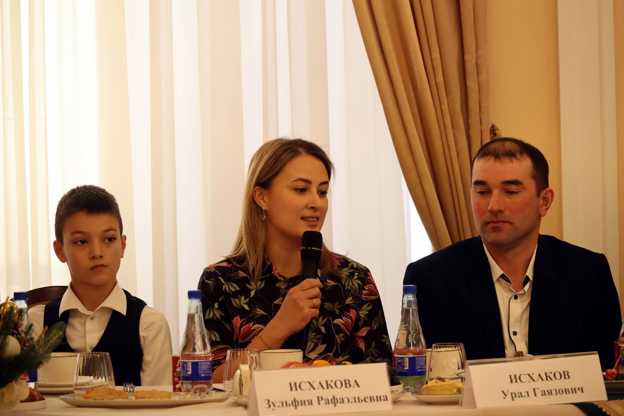 В Уфе состоялась встреча с победителями и призёрами конкурса «Семья года — 2025»