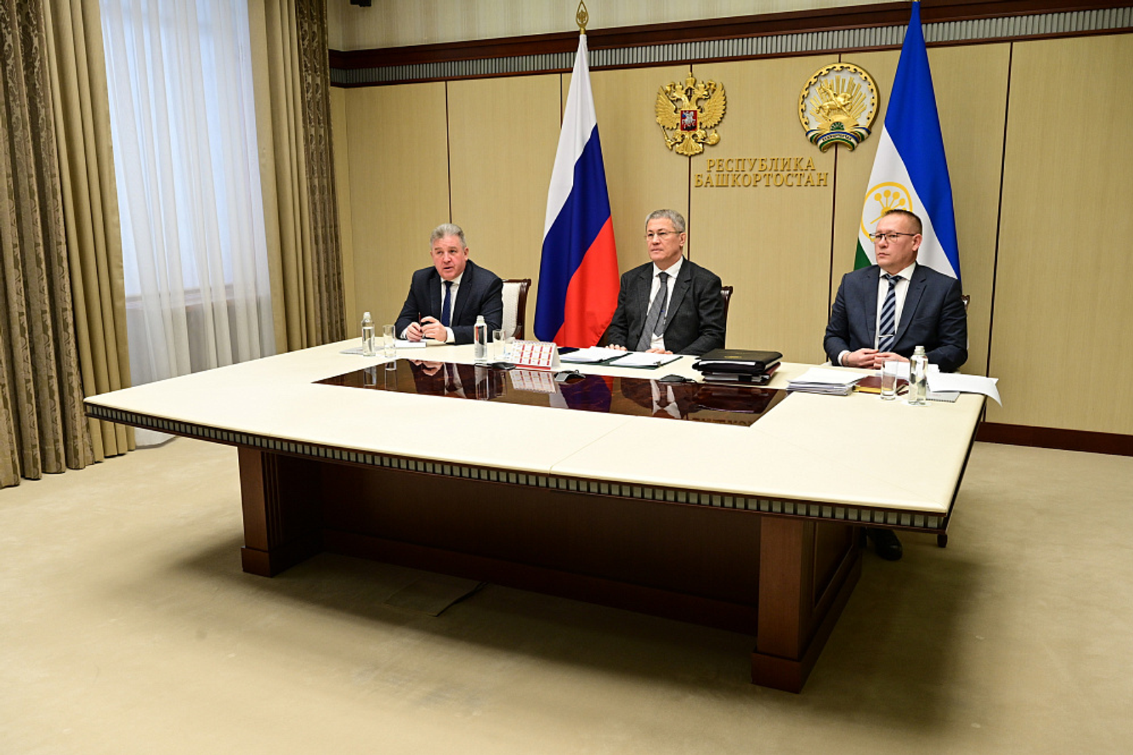 Радий Хабиров принял участие в совещании с главами регионов ПФО