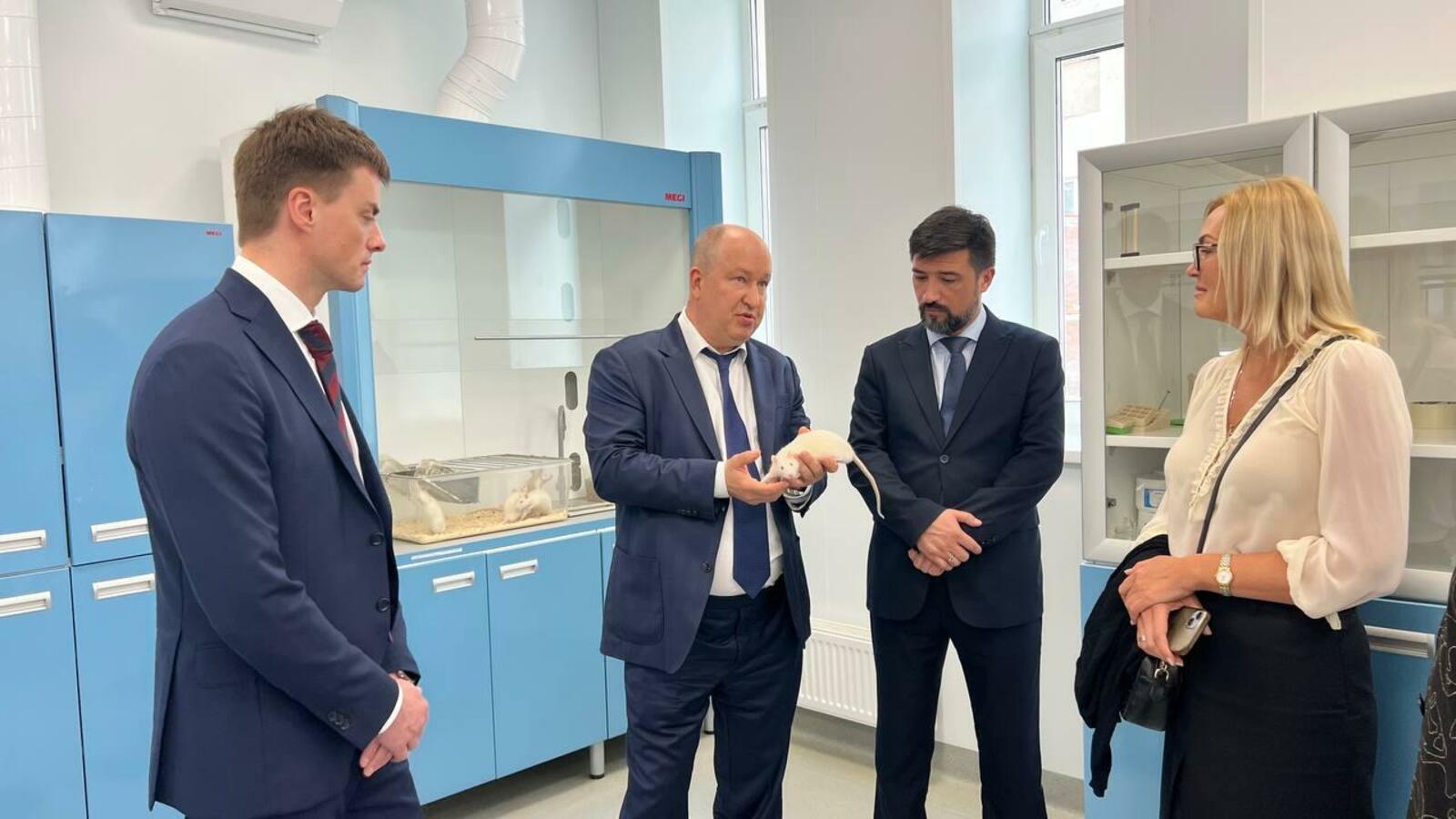 БГМУ займётся биоразработками с национальным фармацевтическим гигантом