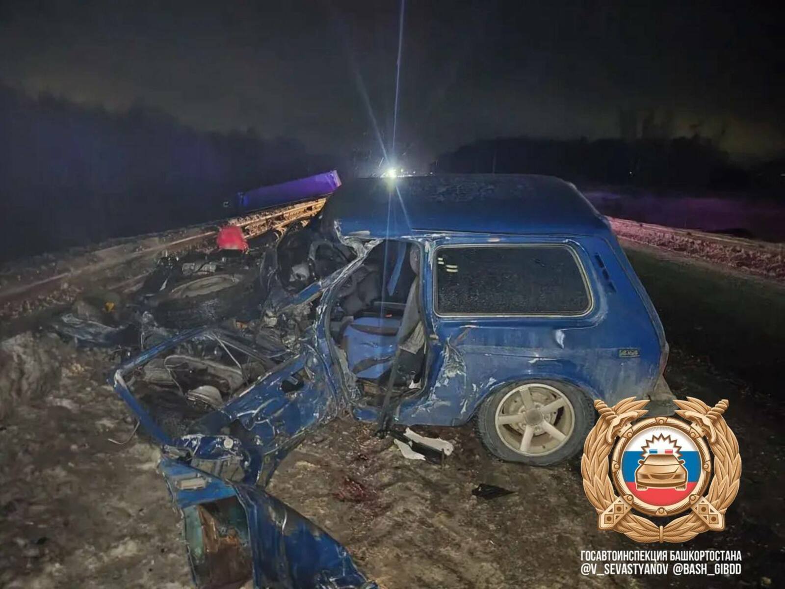 В Башкирии в столкновении со встречным «КамАЗом» погиб водитель «Нивы»