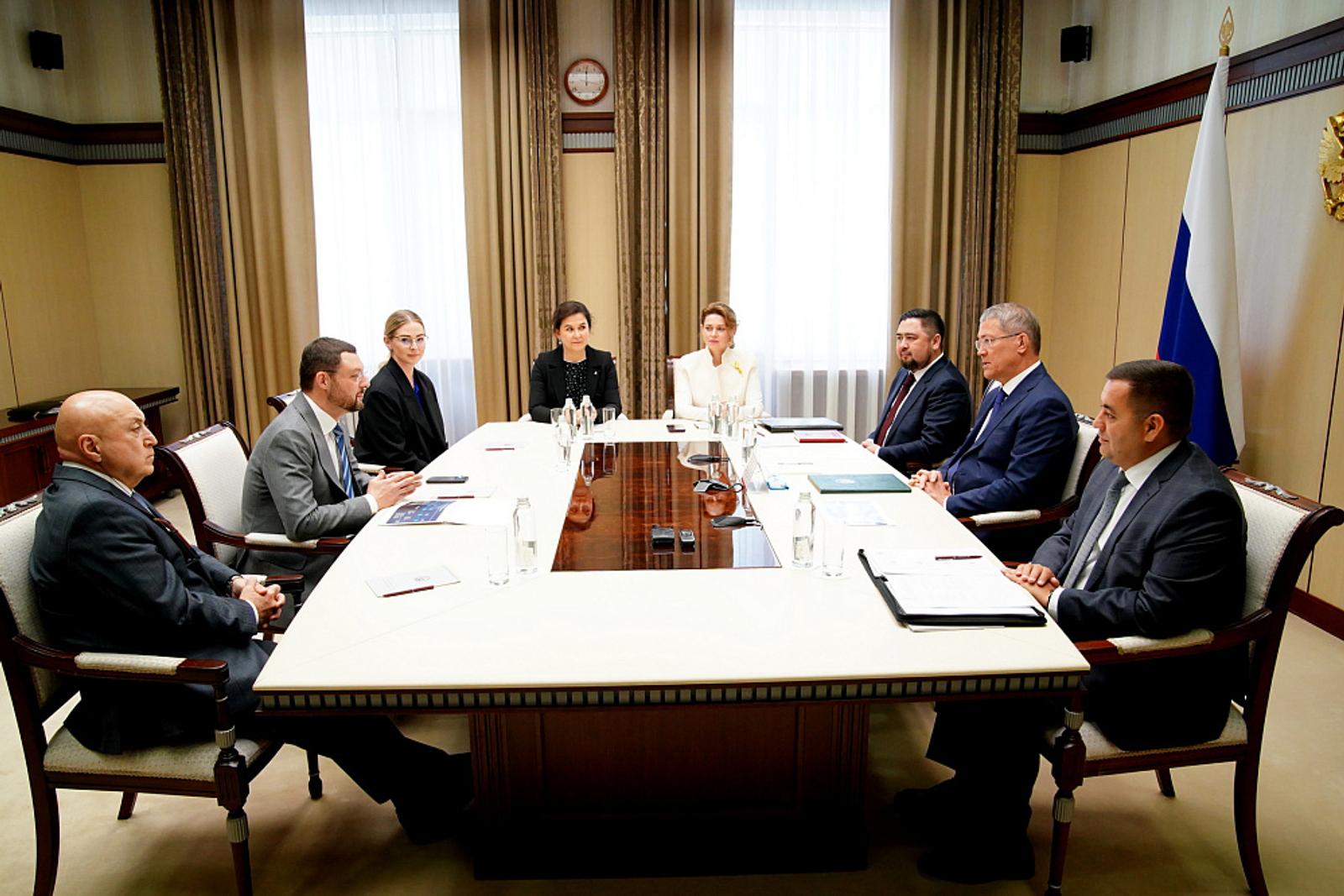 Радий Хабиров и Василий Церетели обсудили реставрацию памятника Салавату Юлаеву