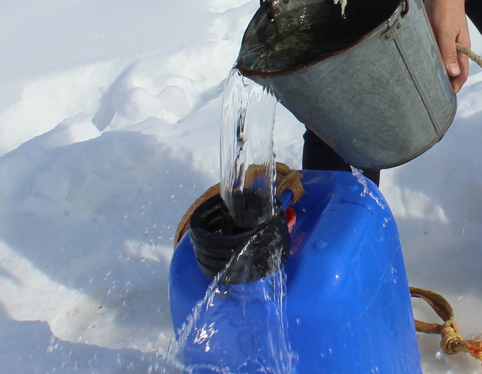 В деревне Сафарово в Башкирии упала водонапорная башня