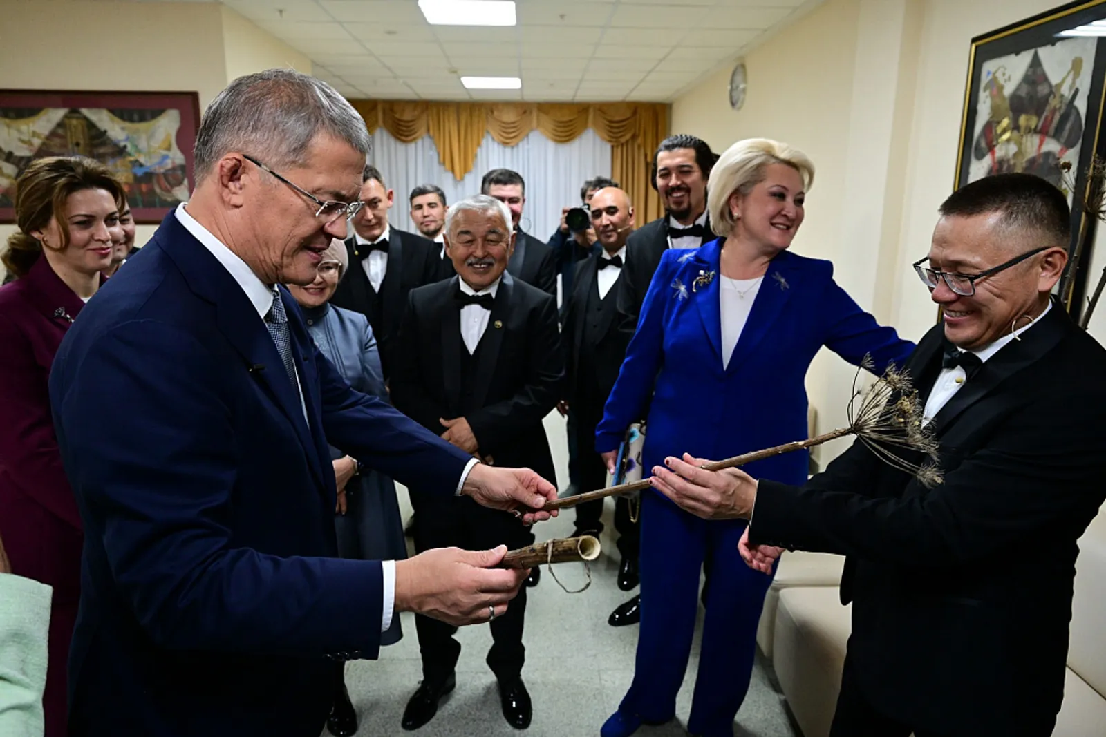 Глава Башкирии побывал на концерте кураистов