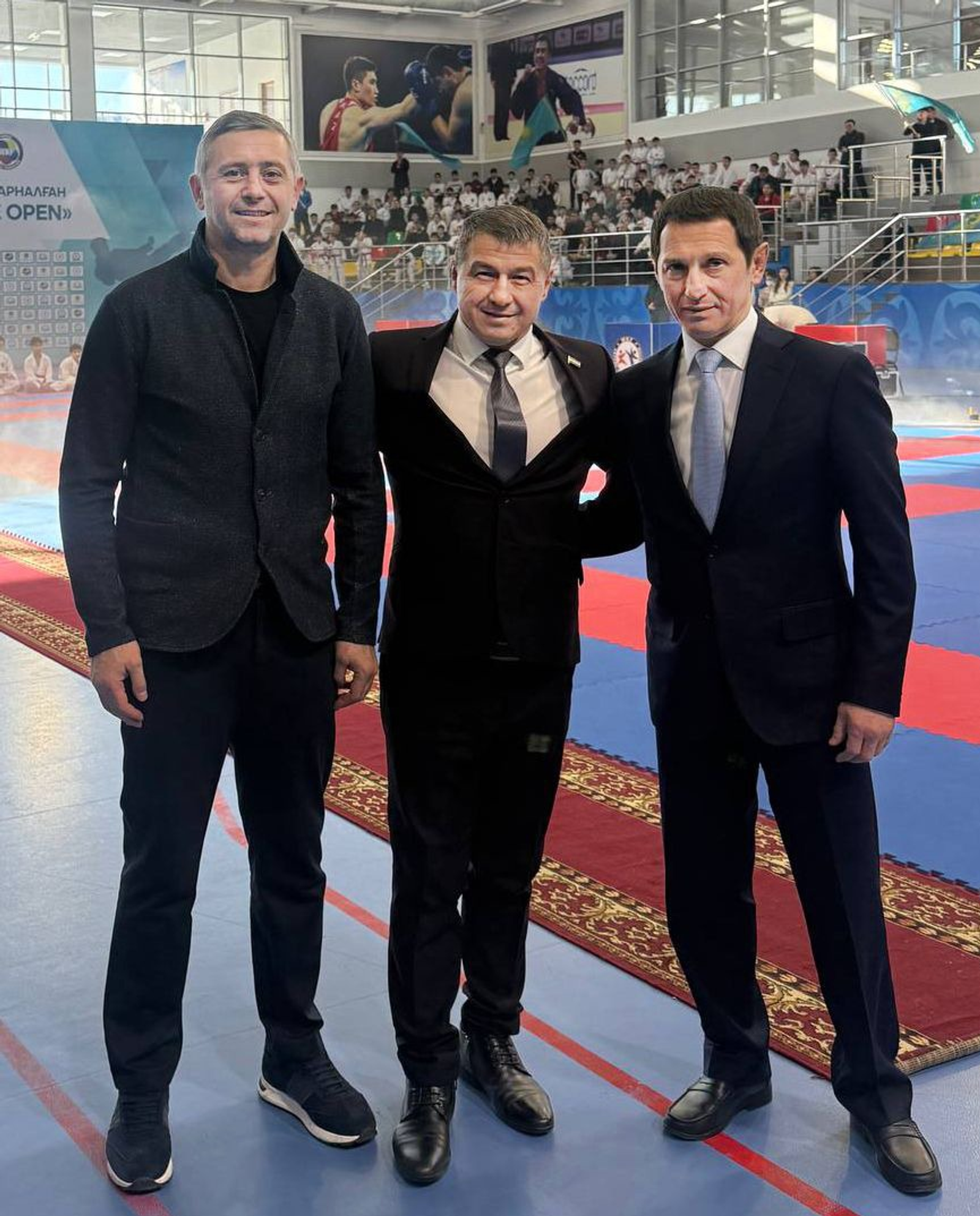 из архива Рината Сабанбаева Двукратный чемпион мира, участник Олимпийских игр по карате Аркания Гогита, призер чемпионатов мира, Европы и Кубка мира Ринат Сабанбаев и олимпийский чемпион по греко-римской борьбе Юрий Мельниченко.