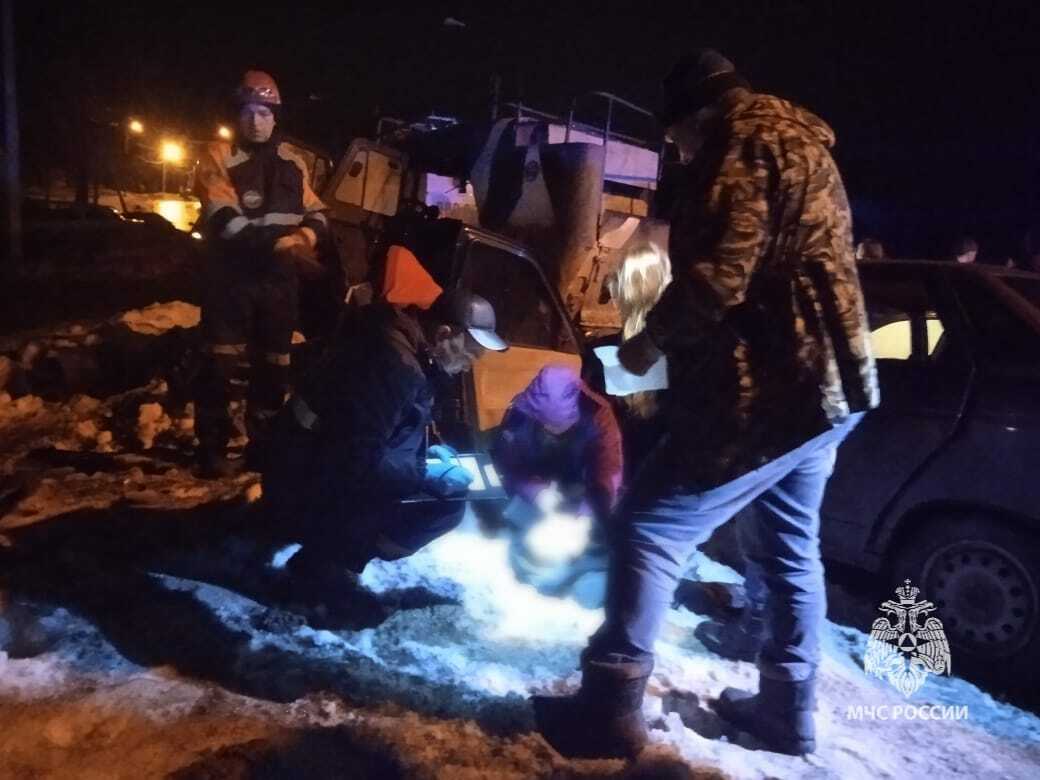 В Башкирии в ночном ДТП травмированы шесть детей. Один из подростков погиб