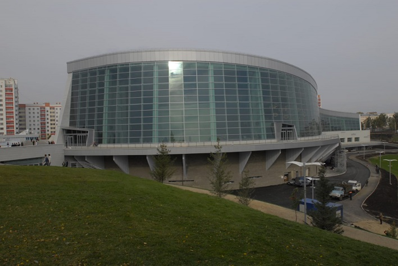 В Уфе ограничили движение транспорта у Конгресс-холла «Торатау»