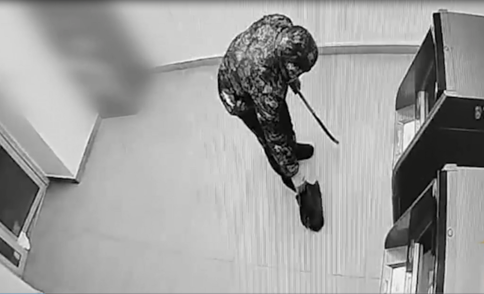 Житель Башкирии пытался взломать банкомат