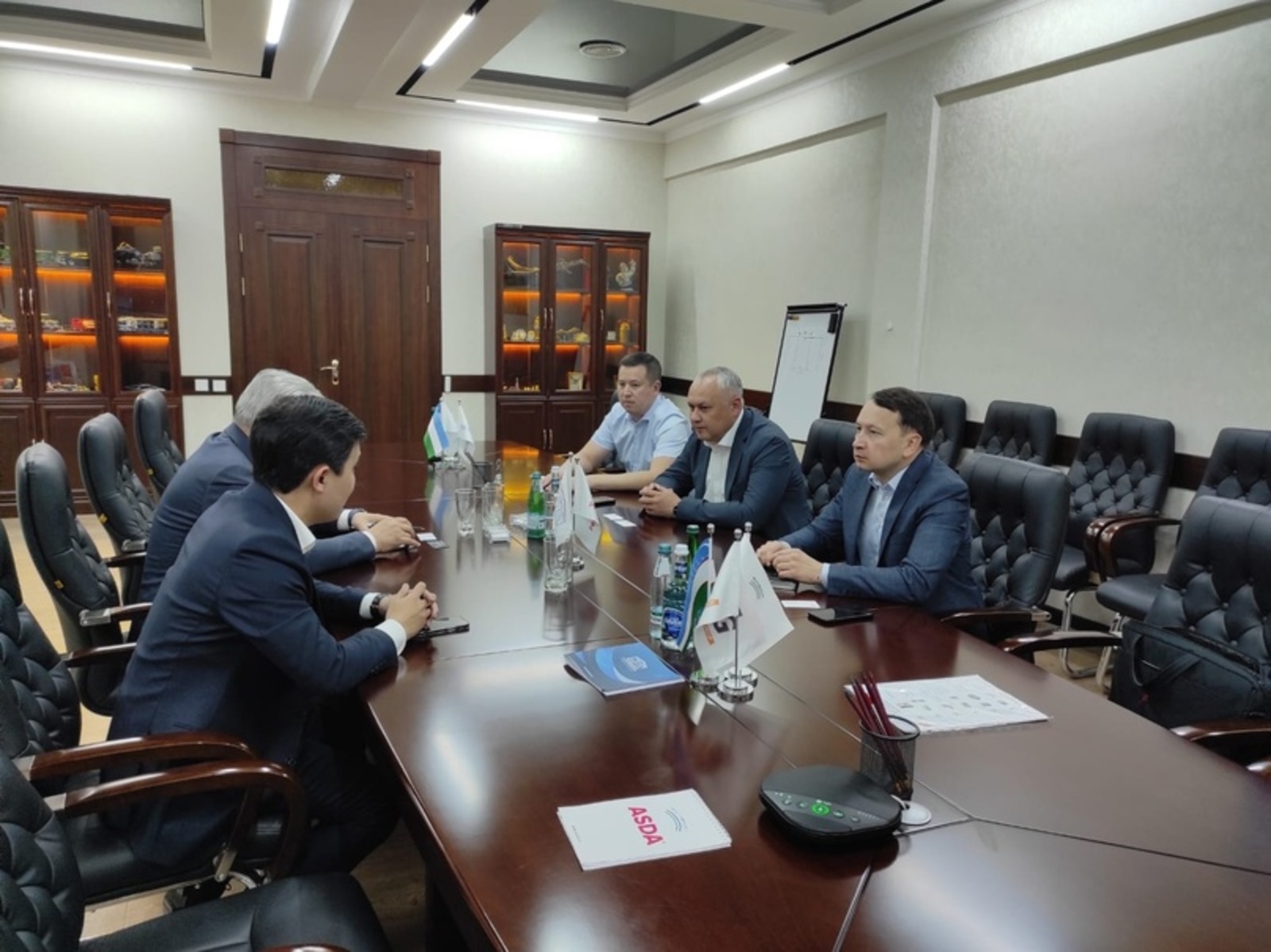 В Ташкенте обсудили планы по открытию производства в Башкирии