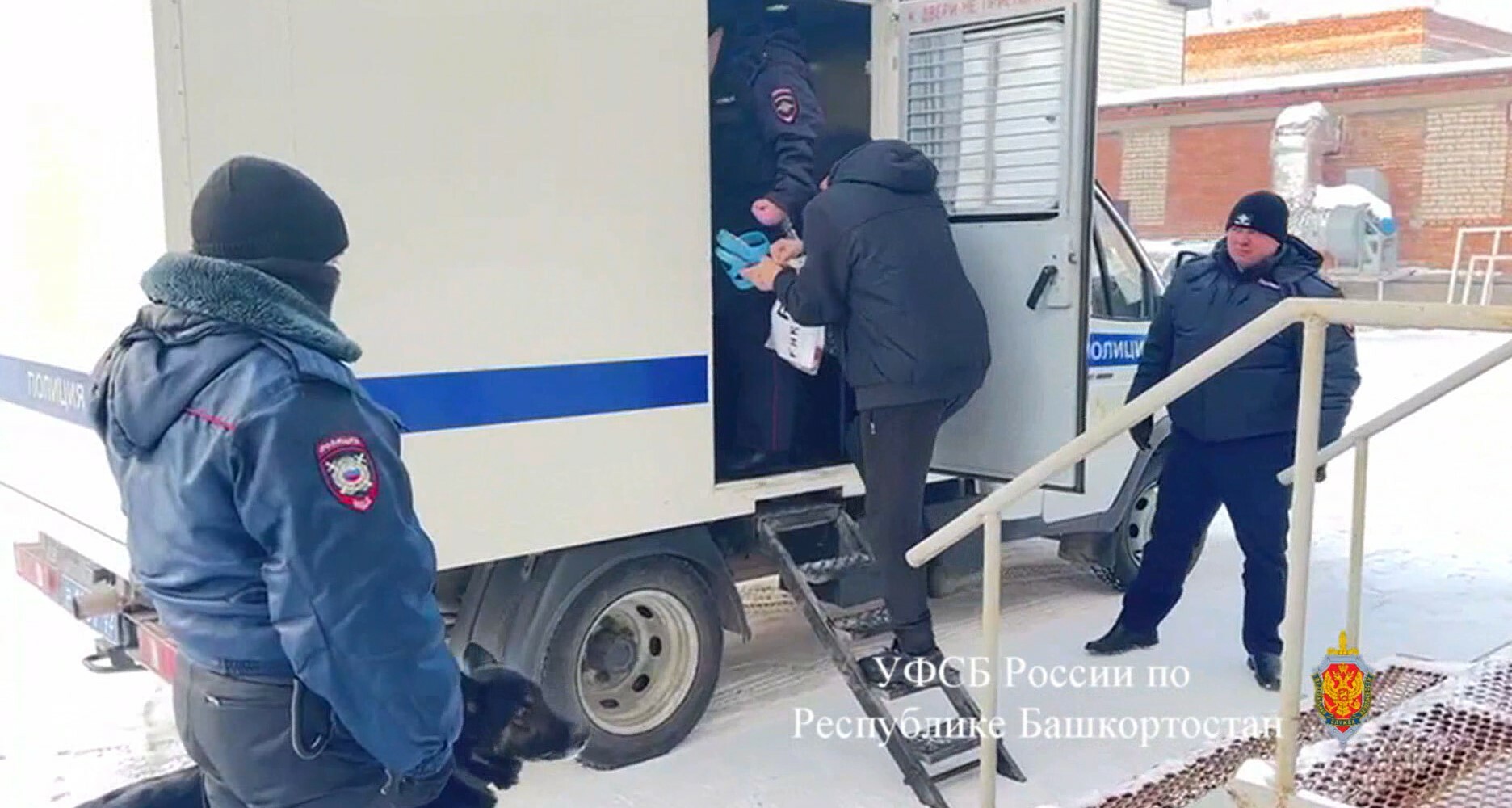 В Башкирии сиделец 20 лет хранил взрывчатку, решил ее продать и попался